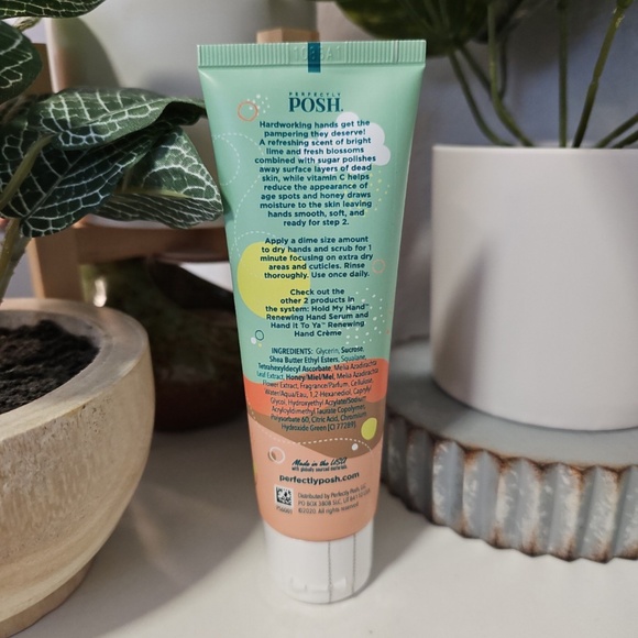 Perfectly Posh~ GETTIN’ HANDSY sugar hand scrub~ New Sealed bottle - Picture 4 of 7